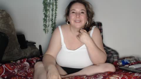 Snapshot of real_36_dd chatting on 02.01.25 Fannie online show from 02.01.25