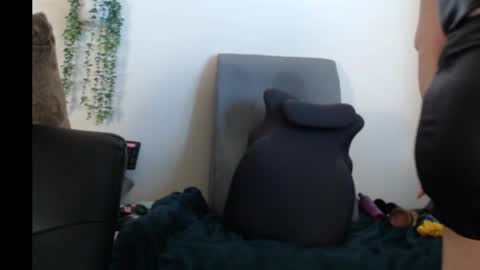 Snapshot of real_36_dd chatting on 06.05.26 Fannie online show from 06.05.26