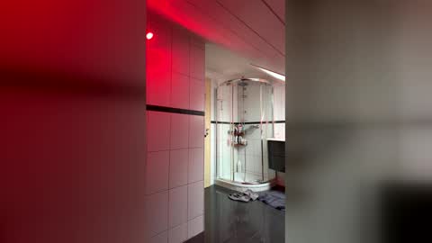 realdeal2000 online show from 04.04.26