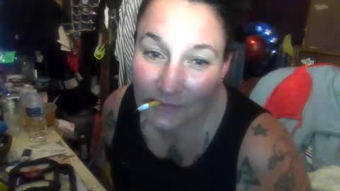 Snapshot of reallyredrum69th chatting on 10.01.25 reallyredrum69th online show from 10.01.25