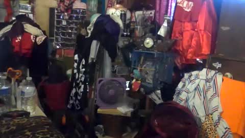 Snapshot of reallyredrum69th chatting on 10.22.25 reallyredrum69th online show from 10.22.25