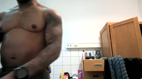 Rey online show from 04.05.26