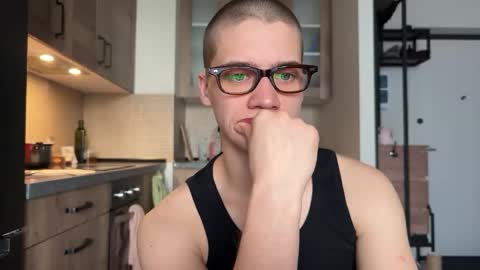 AliceEve online show from 04.14.26