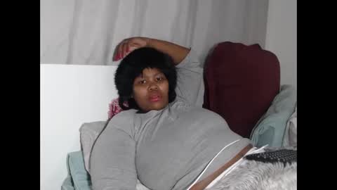 Snapshot of realsweetheart chatting on 09.20.25 REAL1SWEETHEART online show from 09.20.25