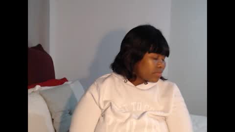 Snapshot of realsweetheart chatting on 10.26.25 REAL1SWEETHEART online show from 10.26.25