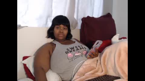 Snapshot of realsweetheart chatting on 10.27.25 REAL1SWEETHEART online show from 10.27.25