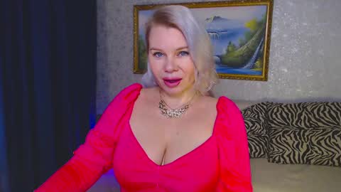 Snapshot of reasonforpassion_ chatting on 02.01.25 Im a little sick. Ill be back soon. online show from 02.01.25