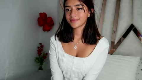  Rebecca online show from 02.05.25