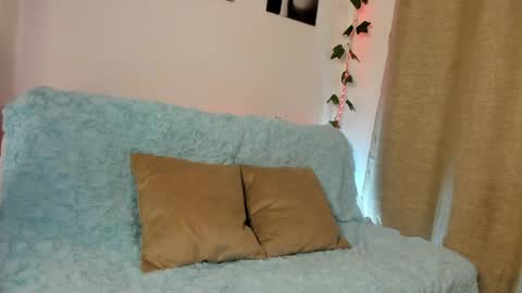 Rebeca Marchetti online show from 04.11.26