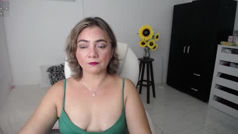 REBECA online show from 02.05.25