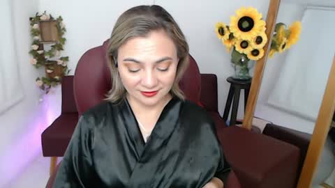 Snapshot of rebeca_milf chatting on 06.28.26 REBECA online show from 06.28.26