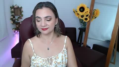 Snapshot of rebeca_milf chatting on 07.14.26 REBECA online show from 07.14.26