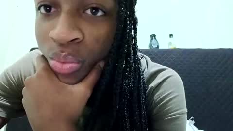 Tu mami Rebecca online show from 05.28.26
