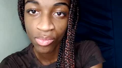 Tu mami Rebecca online show from 07.12.26