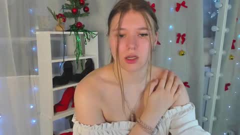 rebecca_____ online show from 12.11.24