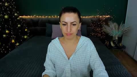 rebecca_diamonds online show from 01.08.25