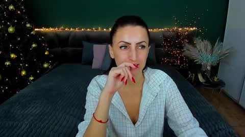 rebecca_diamonds online show from 01.08.25