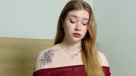 rebecca_lace online show from 09.13.25
