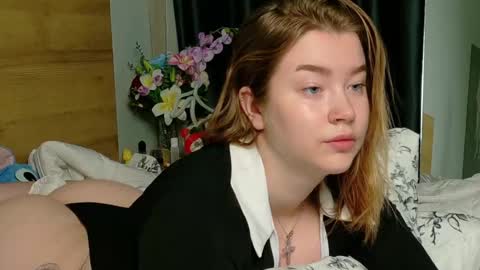 rebecca_lace online show from 10.31.25