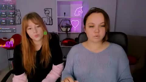 Snapshot of rebecca_smile_ chatting on 09.29.25 rebecca_smile_ online show from 09.29.25