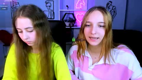 Snapshot of rebecca_smile_ chatting on 10.07.25 rebecca_smile_ online show from 10.07.25