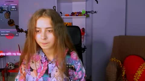 Snapshot of rebecca_smile_ chatting on 10.20.25 rebecca_smile_ online show from 10.20.25