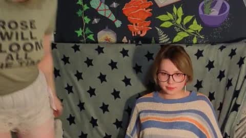 Lara online show from 12.18.25