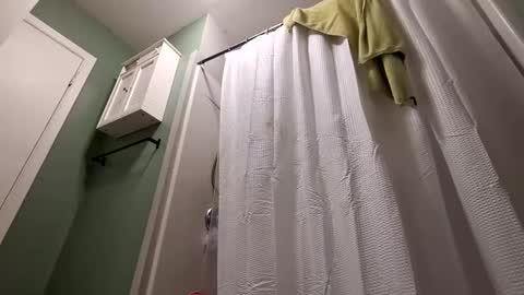 Snapshot of recka810 chatting on 10.24.25 recka810 online show from 10.24.25