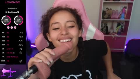 Snapshot of red_barbiedoll chatting on 03.01.25 Barbie -----  online show from 03.01.25