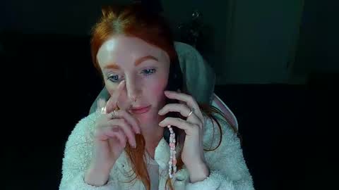 Red -  online show from 02.11.25