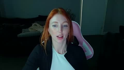 Red -  online show from 03.05.25