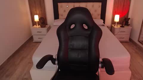 Kitty online show from 09.24.25