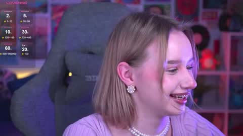 QUEEN OF EVIL online show from 12.18.24