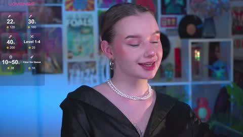 QUEEN OF EVIL online show from 12.22.24