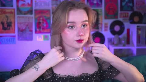 QUEEN OF EVIL online show from 12.23.24