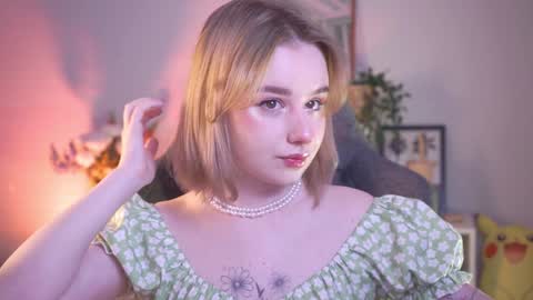 QUEEN OF EVIL online show from 12.26.24