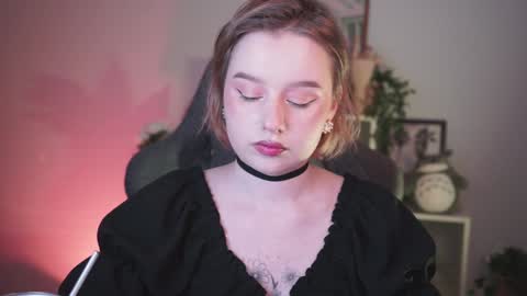 QUEEN OF EVIL online show from 01.09.25