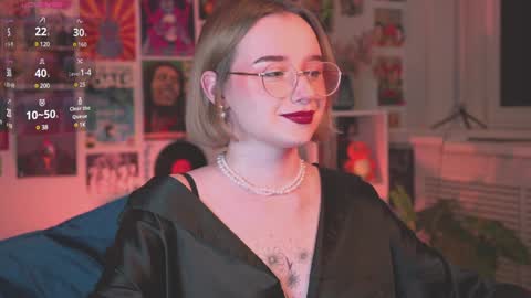 QUEEN OF EVIL online show from 01.19.25