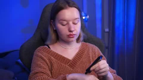 QUEEN OF EVIL online show from 10.19.25