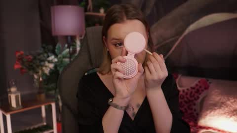 QUEEN OF EVIL online show from 10.26.25