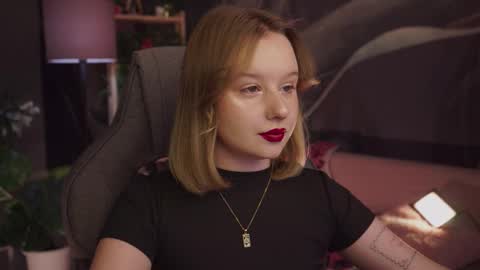 QUEEN OF EVIL online show from 11.08.25