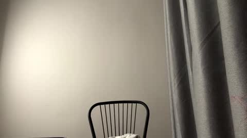 Mia online show from 01.12.26