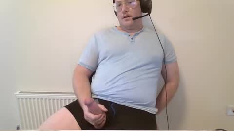 Snapshot of redbwc96 chatting on 10.28.25 redbwc96 online show from 10.28.25