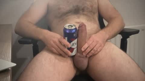 Snapshot of reddbear89 chatting on 09.10.25 hornyslutbear online show from 09.10.25