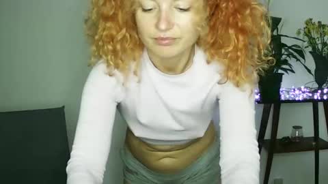 Snapshot of reddgirll chatting on 02.16.25 reddgirll online show from 02.16.25