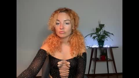 Snapshot of reddgirll chatting on 02.25.25 reddgirll online show from 02.25.25