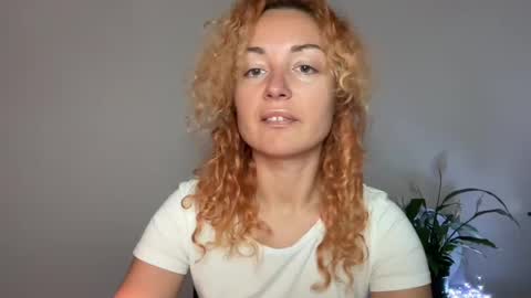 Snapshot of reddgirll chatting on 03.10.25 reddgirll online show from 03.10.25