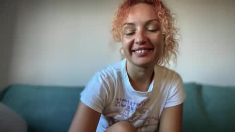 reddgirll online show from 10.20.25