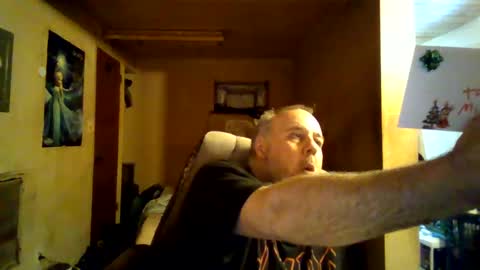 Snapshot of reddragon1195 chatting on 12.01.24 reddragon1195 online show from 12.01.24