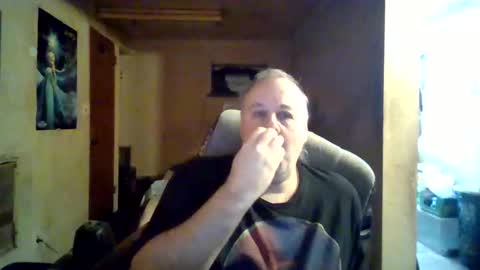 Snapshot of reddragon1195 chatting on 01.12.25 reddragon1195 online show from 01.12.25